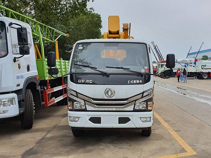 國六東風18米直臂高空作業車